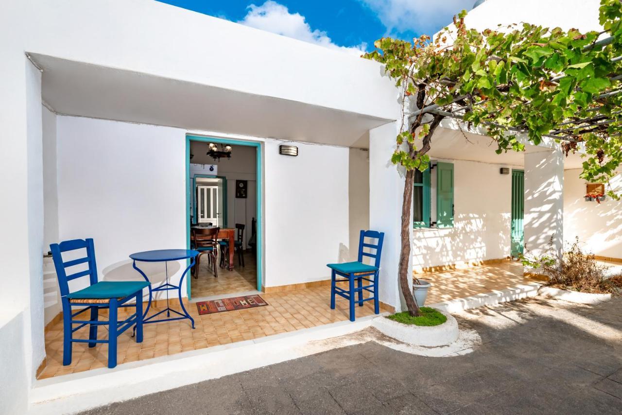 Authentic Santorinian Home Experience Fira  Exterior foto